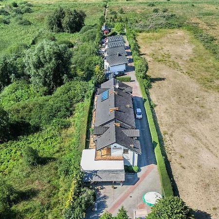 Osrodek Wypoczynkowy Swallow Grzybowo  Exterior photo